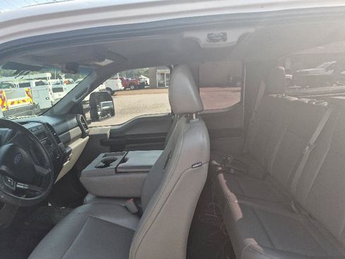 Used 2017 Ford F250 XL RWD image 9