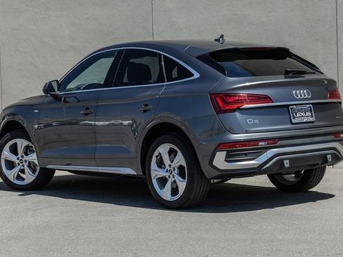 Used 2023 Audi Q5 2.0T Premium Plus w/ Premium Plus Package AWD/4WD image 3