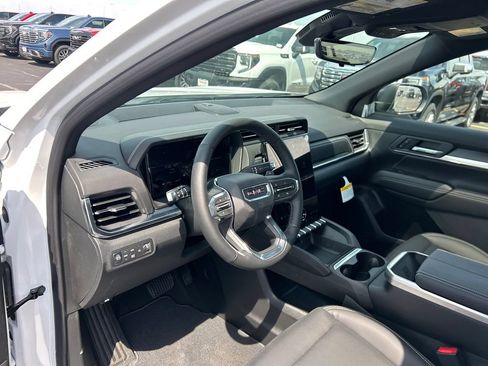 New 2026 GMC Terrain Elevation w/ Elevation Premium Package AWD/4WD image 18