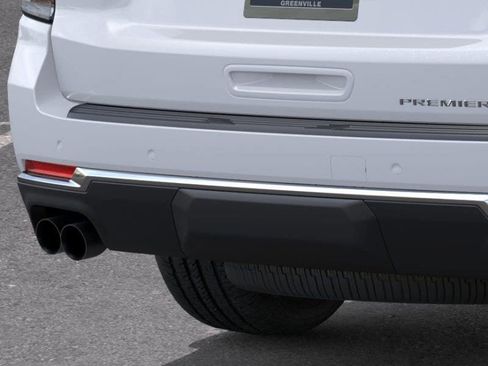 New 2026 Chevrolet Suburban Premier AWD/4WD image 14