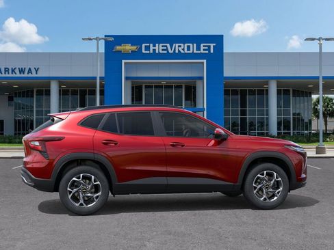 New 2026 Chevrolet Trax LT FWD image 5