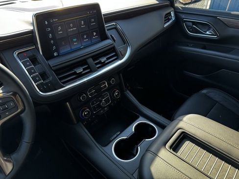 Certified 2024 Chevrolet Suburban High Country image 20