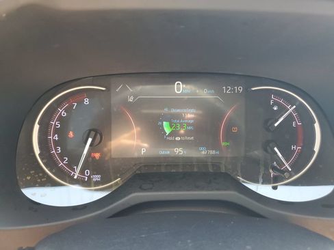 Used 2019 Toyota RAV4 Limited w/ Cold Weather Package FWD image 23