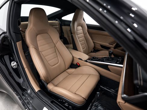Certified 2024 Porsche 911 Carrera 4S image 28