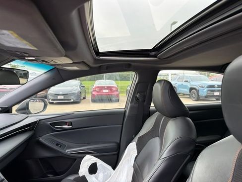 Used 2020 Toyota Avalon XSE w/ All Weather Liner Package FWD image 4