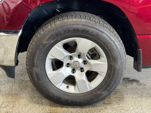 Used 2019 RAM 1500 Big Horn AWD/4WD image 25