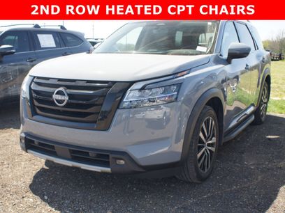 Used 2023 Nissan Pathfinder Platinum w/ Lighting Package (N93)