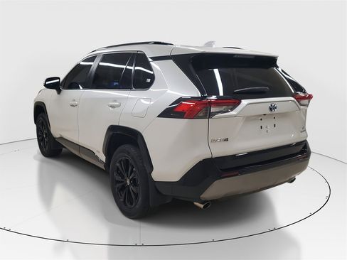 Certified 2024 Toyota RAV4 SE image 5