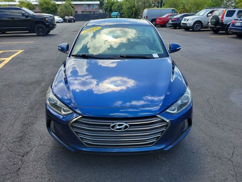 Used 2017 Hyundai Elantra Limited FWD image 4