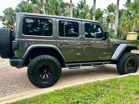 Used 2018 Jeep Wrangler Unlimited Rubicon image 8