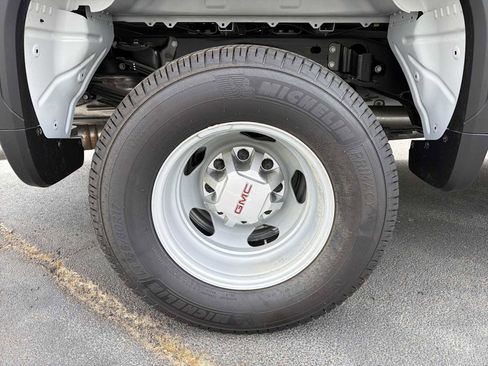 New 2026 GMC Sierra 3500 Pro w/ 1SA Pro Safety Plus Package AWD/4WD image 16