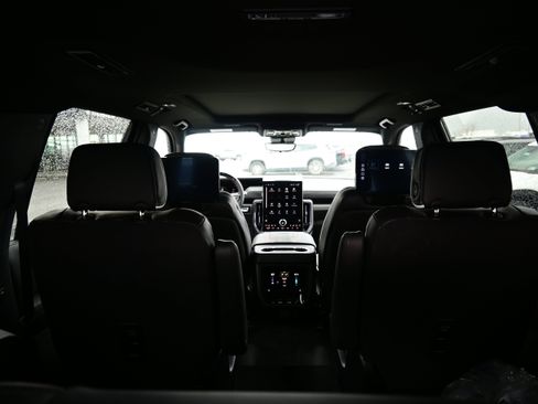 New 2026 GMC Yukon XL AT4 Ultimate w/ LPO, Floor Liner Package image 16