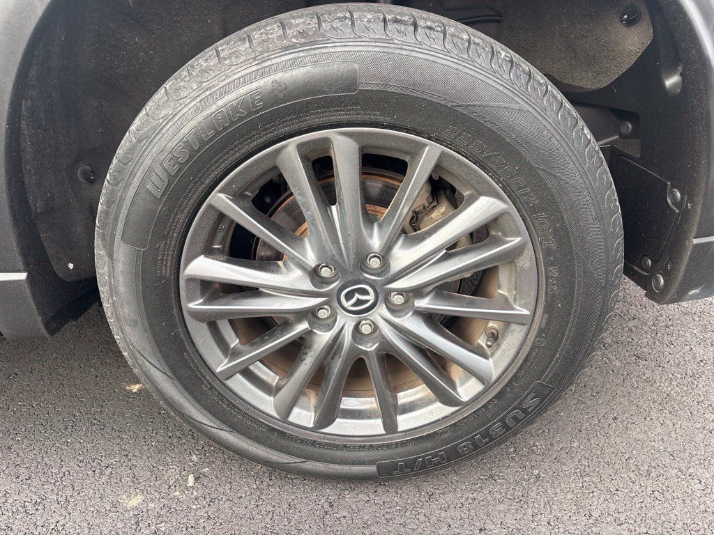 Used 2021 MAZDA CX-5 Touring FWD image 17