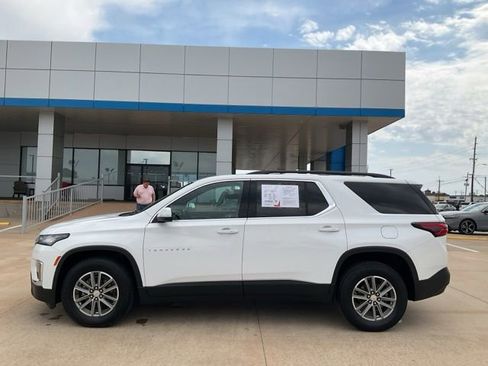 Used 2023 Chevrolet Traverse LT FWD image 33