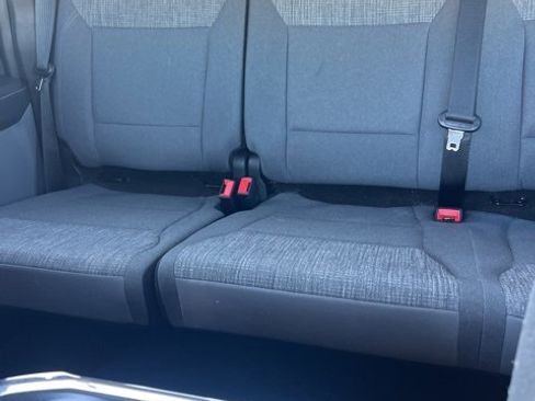 Used 2022 Ford F150 Lightning XLT image 4