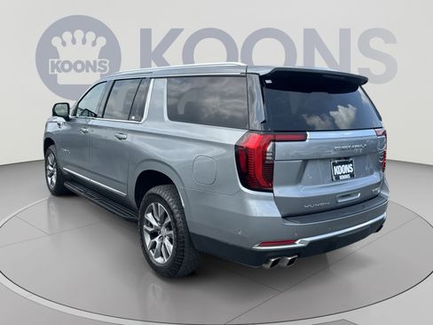Used 2025 GMC Yukon XL Denali AWD/4WD image 14