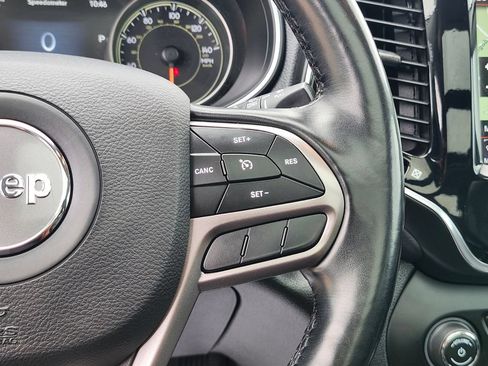 Used 2020 Jeep Cherokee Limited AWD/4WD image 31