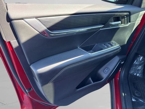 Used 2024 GMC Acadia Elevation w/ Luxury Package image 25