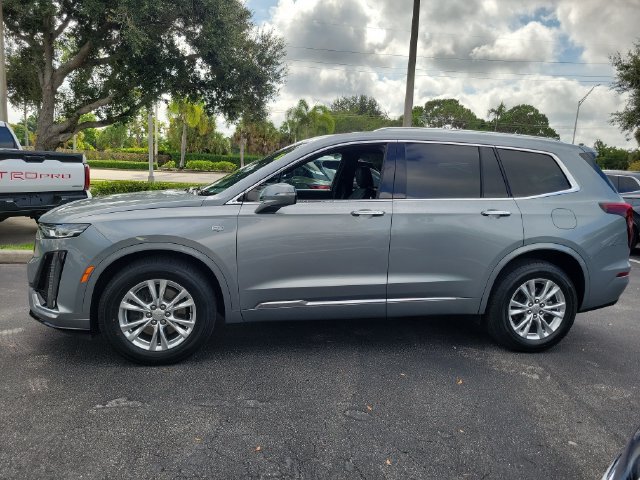 Certified 2024 Cadillac XT6 Luxury AWD/4WD image 2