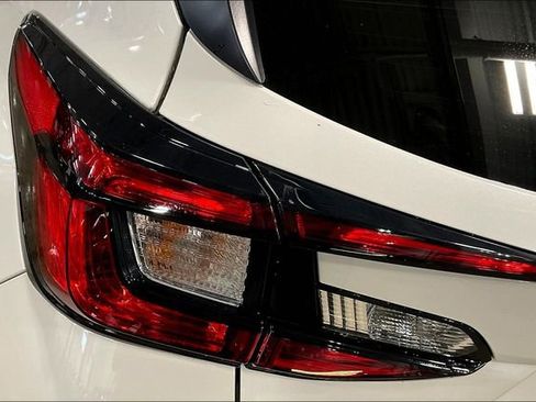 Used 2024 Subaru Crosstrek 2.0i Premium image 30