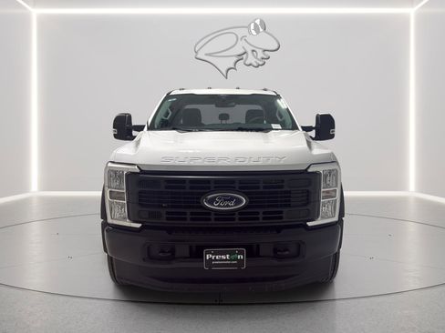 New 2026 Ford F550 4x4 SuperCab Super Duty image 2