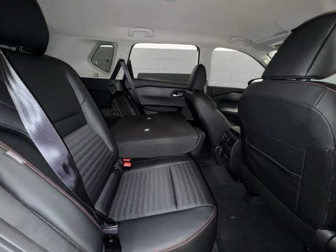 New 2026 Nissan Rogue SV AWD/4WD image 17