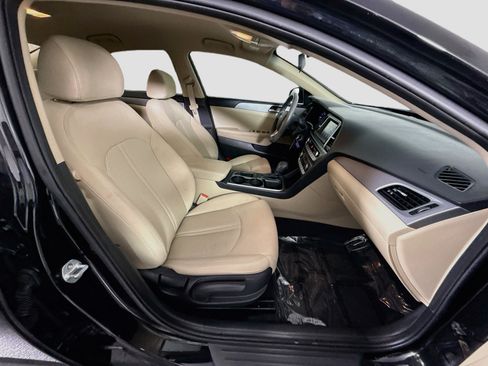 Used 2019 Hyundai Sonata SE FWD image 28