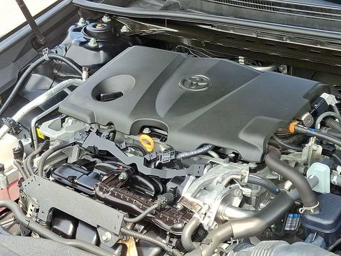 Used 2020 Toyota Camry SE FWD image 26