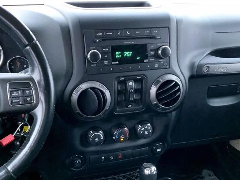 Used 2011 Jeep Wrangler Unlimited Sport image 6