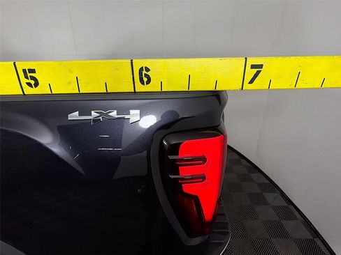 New 2026 GMC Sierra 2500 SLT w/ SLT Premium Package AWD/4WD image 34