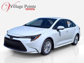 Used 2026 Toyota Corolla LE FWD video 1