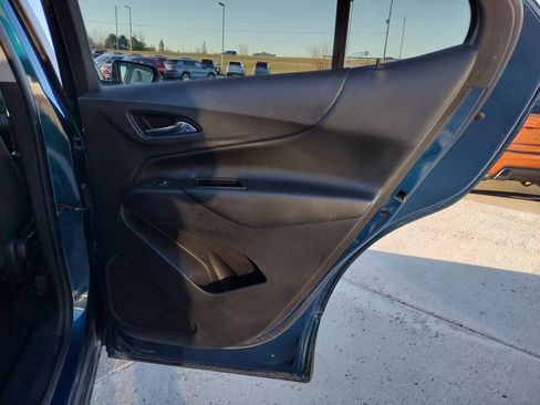 Used 2021 Chevrolet Equinox LT image 16