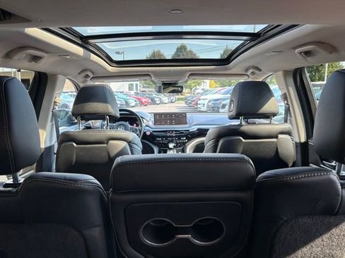 Used 2023 Acura MDX SH-AWD w/ Technology Package image 6