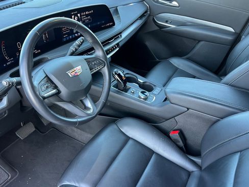 Certified 2024 Cadillac XT4 Premium Luxury image 10