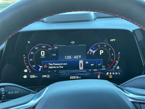 Used 2025 Chevrolet Suburban RST w/ Comfort Package image 17