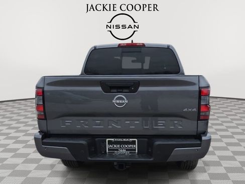 New 2026 Nissan Frontier SV w/ SV Convenience Package AWD/4WD image 4