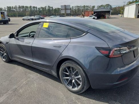Used 2022 Tesla Model 3 image 11
