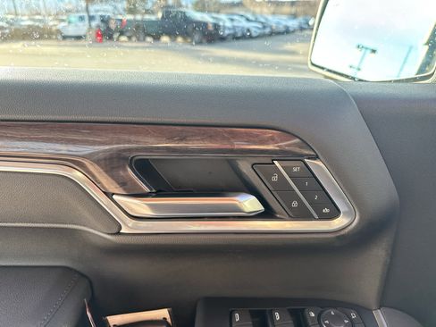 New 2026 Chevrolet Silverado 1500 LTZ w/ LTZ Premium Package image 17