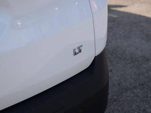 Used 2019 Chevrolet Traverse LT w/ LT Premium Package image 12