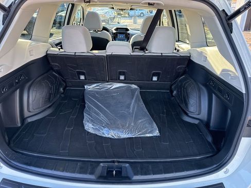 Used 2022 Subaru Forester Premium image 31