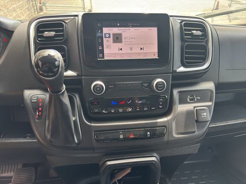 Used 2024 RAM ProMaster 2500 FWD image 13