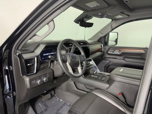 Used 2024 GMC Sierra 2500 Denali w/ Denali Reserve Package image 4