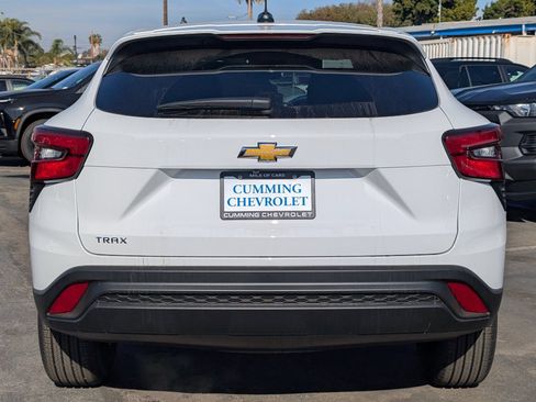 New 2026 Chevrolet Trax LS FWD image 10