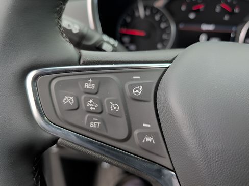 Used 2024 Chevrolet Equinox LT AWD/4WD image 18