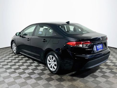 Certified 2025 Toyota Corolla LE FWD image 5