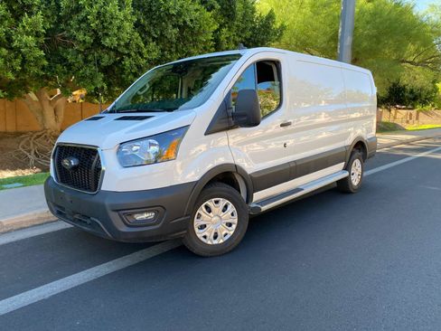 Used 2025 Ford Transit 250 Low Roof w/ Exterior Upgrade Package RWD image 52