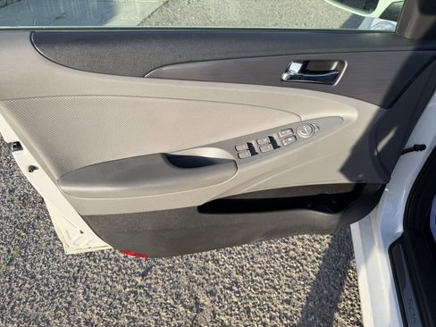 Used 2013 Hyundai Sonata Limited image 14