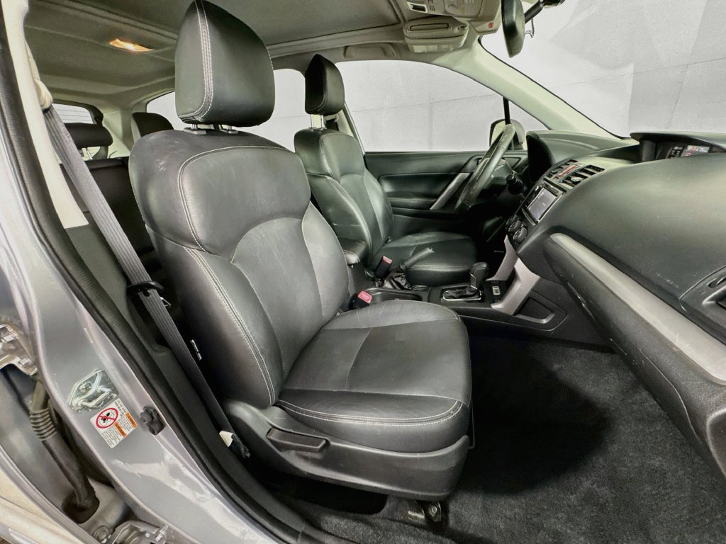 Used 2015 Subaru Forester 2.5i Touring w/ Eyesight & Navigation System AWD/4WD image 35