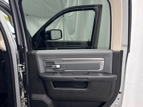 Used 2022 RAM 1500 Classic SLT w/ Protection Group AWD/4WD image 33
