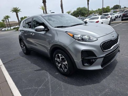 Used 2020 Kia Sportage LX w/ LX Popular Package FWD image 4